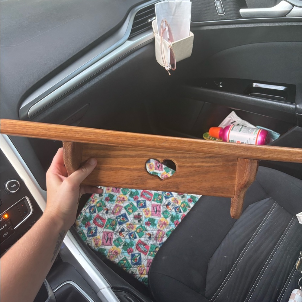 Wooden Wall Shelf with Keyhole Design